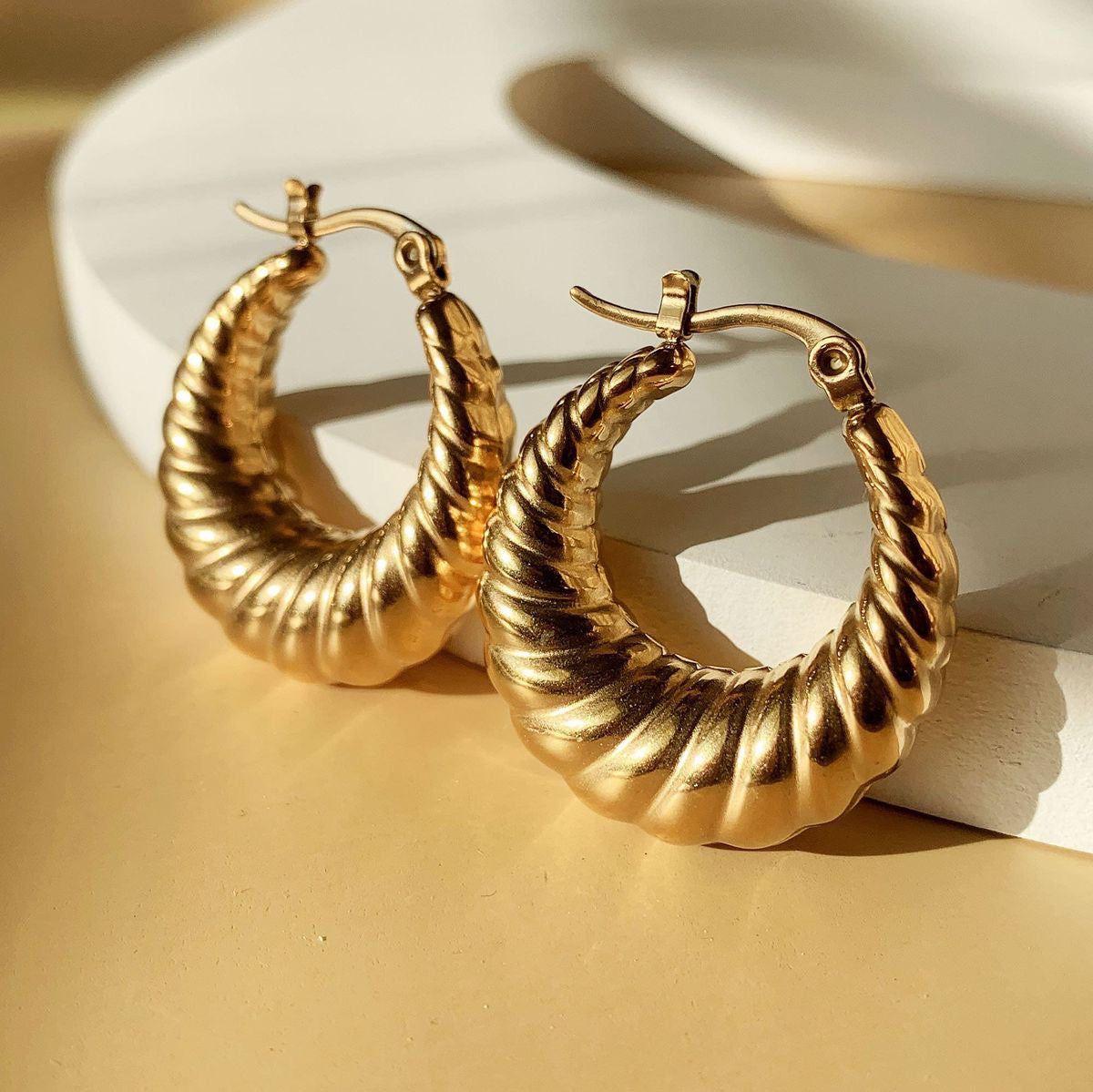 Shell hoops